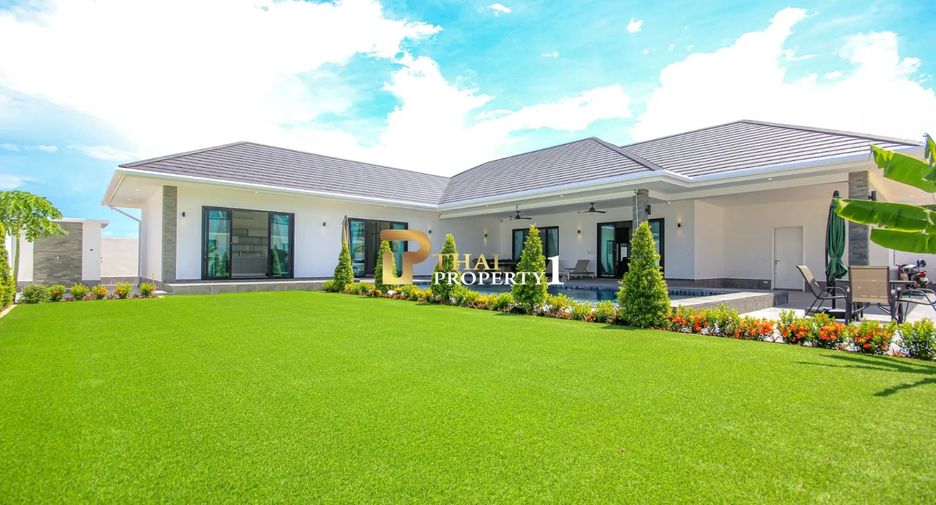 For sale 4 bedrooms villa in Hua Hin, Prachuap Khiri Khan