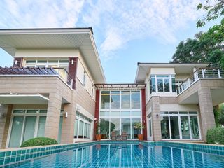 For sale 4 bedrooms house in Na Jomtien, Pattaya