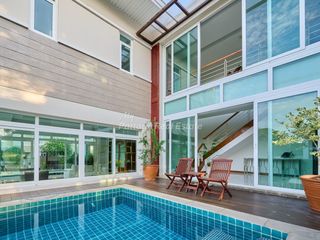 For sale 4 bedrooms house in Na Jomtien, Pattaya