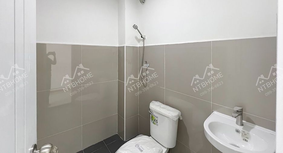 For sale 3 bedrooms townhouse in Mueang Nonthaburi, Nonthaburi