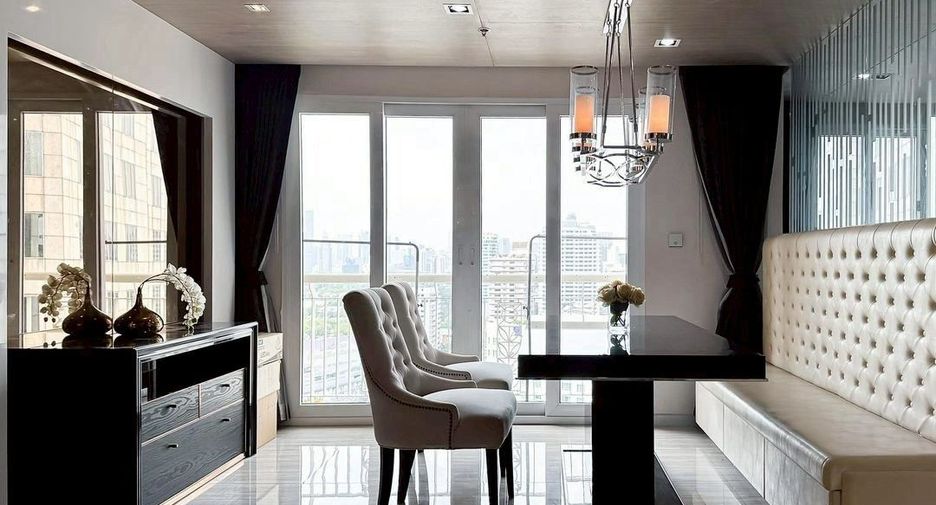 For rent and for sale 3 bedrooms condo in Khlong Toei, Bangkok