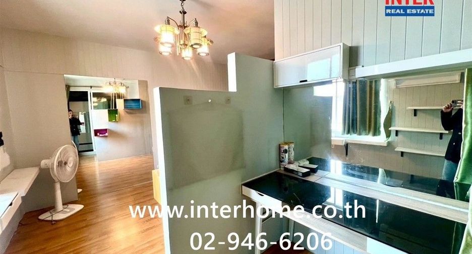 For sale 4 bedrooms townhouse in Khlong Sam Wa, Bangkok