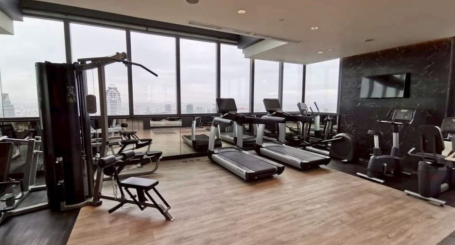 For rent 1 bed condo in Pathum Wan, Bangkok