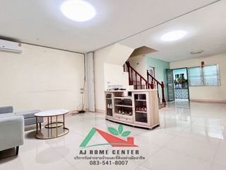 For sale 3 bedrooms townhouse in Sai Mai, Bangkok