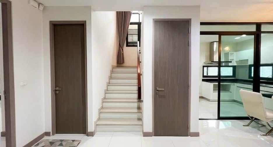 For sale 4 bedrooms house in Bang Bua Thong, Nonthaburi