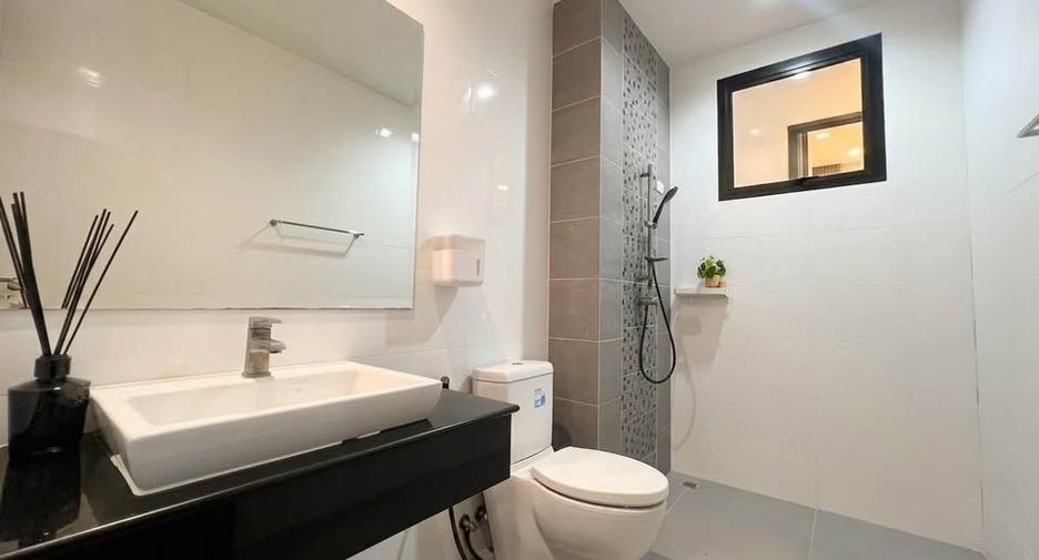 For sale 4 bedrooms house in Bang Bua Thong, Nonthaburi