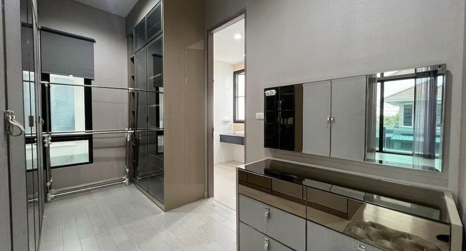 For sale 4 bedrooms house in Bang Bua Thong, Nonthaburi