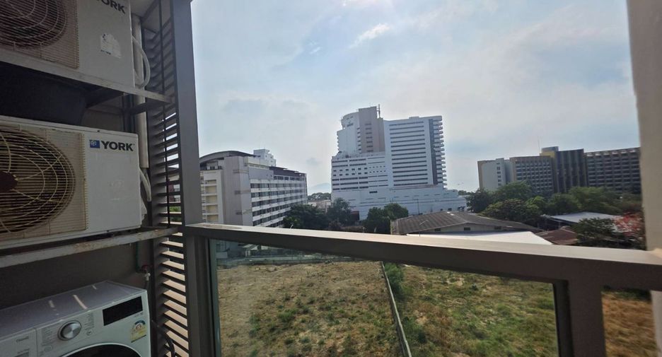 For rent 1 bed condo in Pratumnak, Pattaya