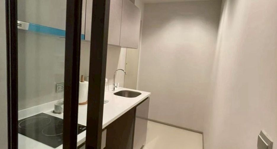 For sale 1 bed condo in Huai Khwang, Bangkok