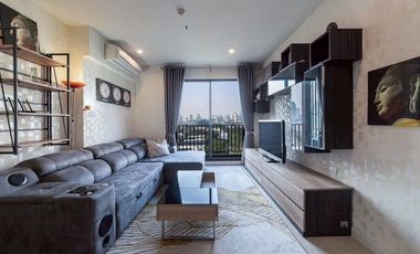 For rent 2 bedrooms condo in Watthana, Bangkok