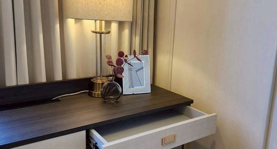 For rent 1 bed condo in Phra Khanong, Bangkok