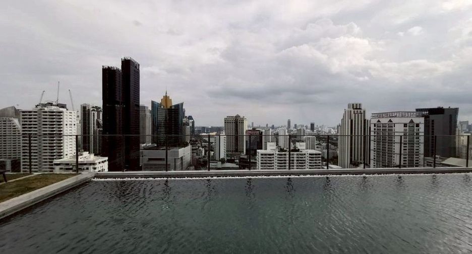 For rent 2 ベッドルーム condo in Watthana, Bangkok