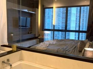 出租 和 出售 3 卧室 公寓 在 Huai Khwang, 曼谷
