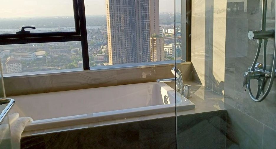 For rent 1 bed condo in Khlong Toei, Bangkok