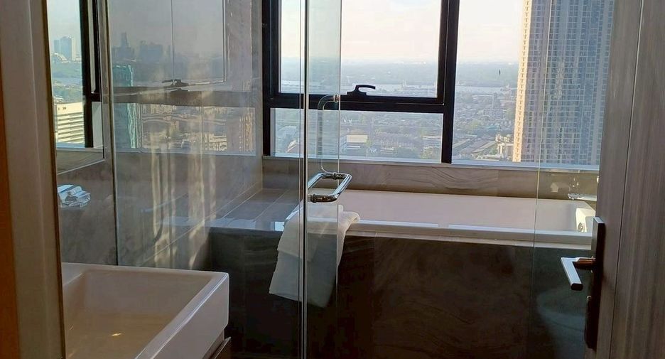 For rent 1 bed condo in Khlong Toei, Bangkok