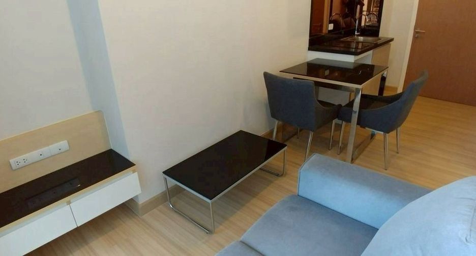 À vendre 1 chambre condo à Watthana, Bangkok
