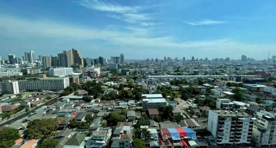 For sale 1 bed condo in Phaya Thai, Bangkok