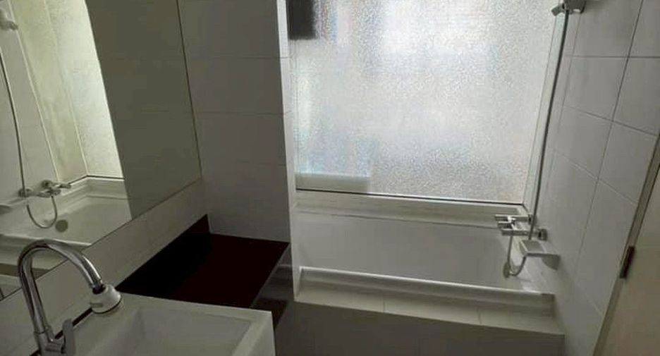 For sale 1 bed condo in Phaya Thai, Bangkok