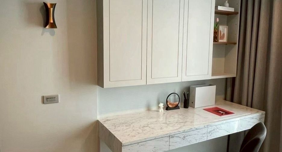 For sale 1 bed condo in Huai Khwang, Bangkok
