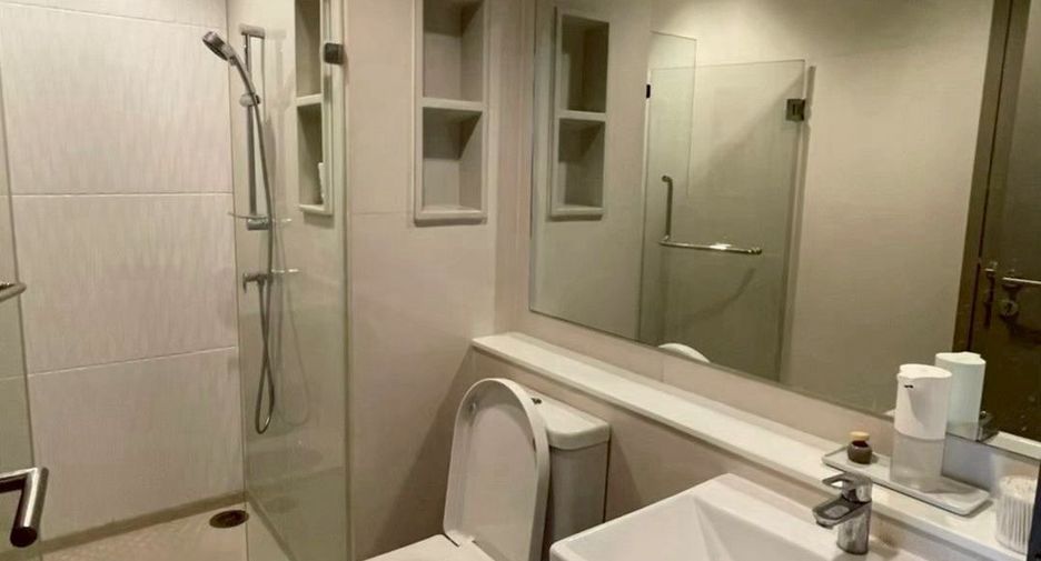 For sale 1 bed condo in Huai Khwang, Bangkok