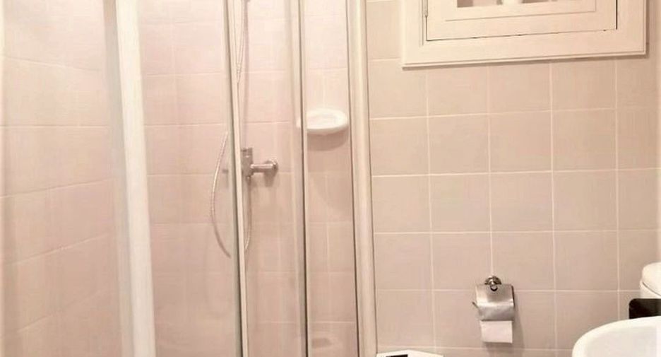 For rent 2 bedrooms condo in Phaya Thai, Bangkok