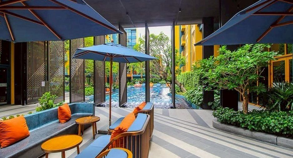 For sale 2 bedrooms condo in Khlong Toei, Bangkok