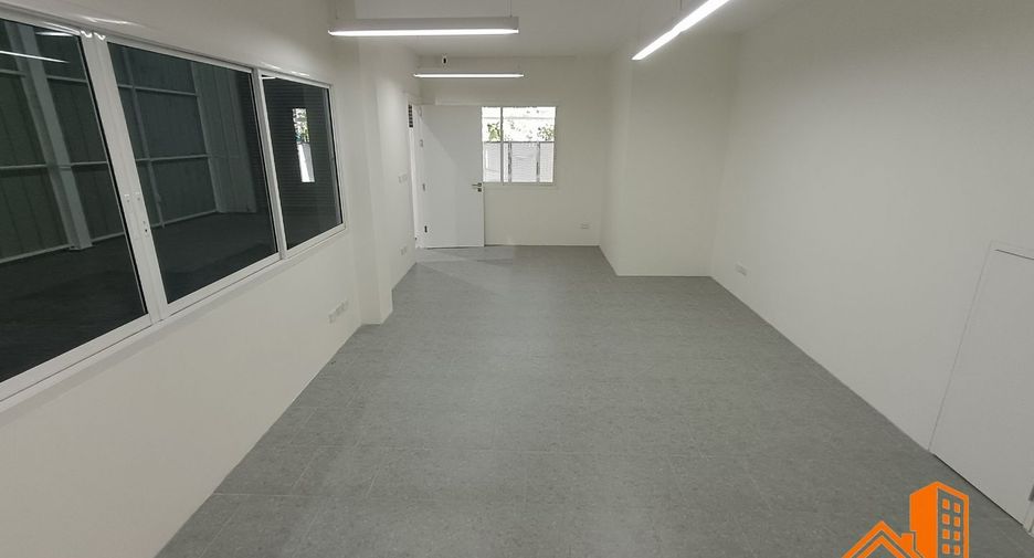 For sale 3 bedrooms retail Space in Bang Phli, Samut Prakan