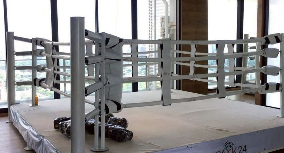 For sale 1 bed condo in Khlong Toei, Bangkok