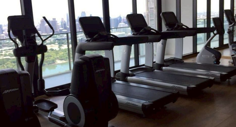 For sale 1 bed condo in Khlong Toei, Bangkok