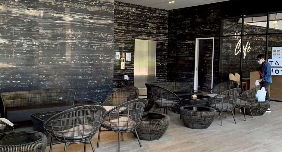 For sale 1 bed condo in Khlong Toei, Bangkok