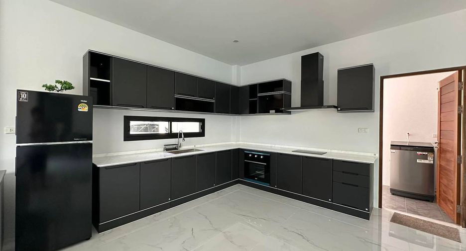 Villa en alquiler de 3 habitaciones en Mueang Phuket, Phuket