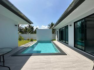 For rent 3 bedrooms villa in Mueang Phuket, Phuket