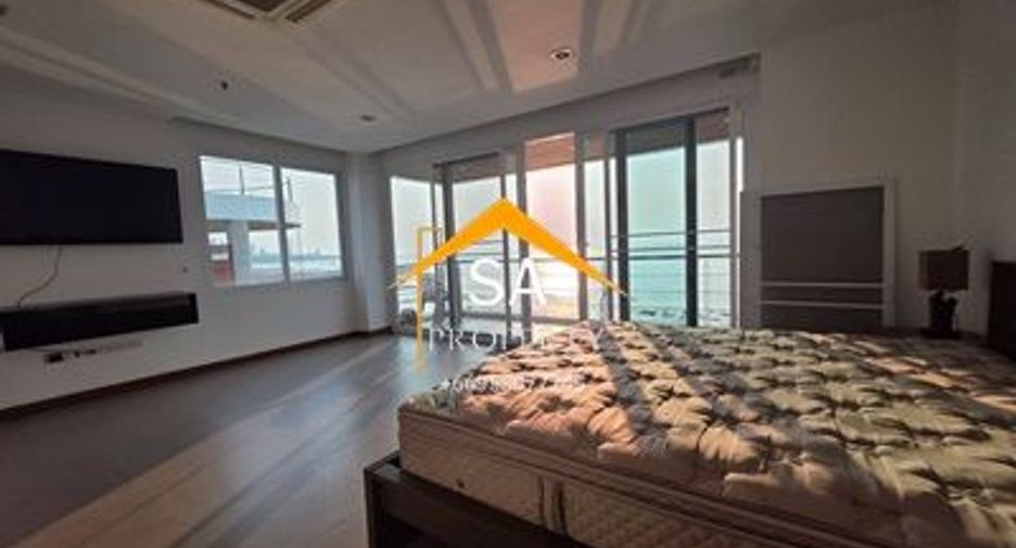 For rent 4 bedrooms condo in North Pattaya, Pattaya