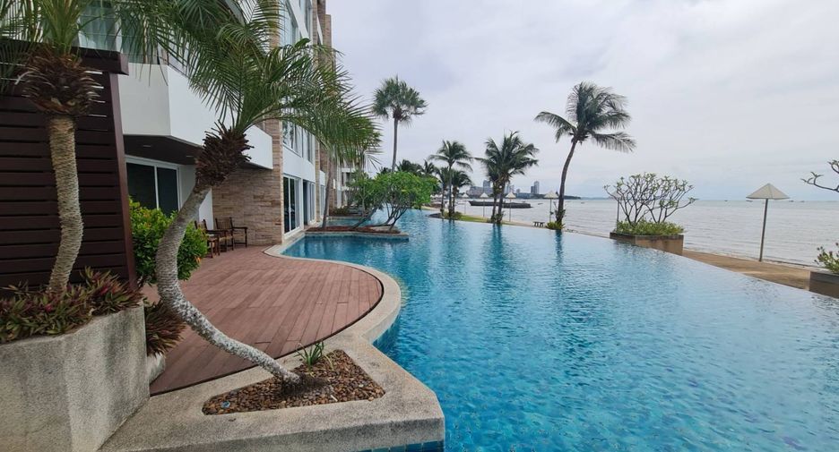 For rent 4 bedrooms condo in North Pattaya, Pattaya