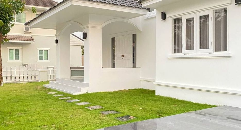 For rent 4 bedrooms house in San Sai, Chiang Mai