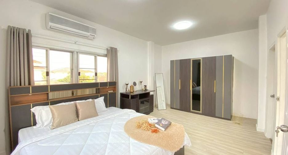 For rent 4 bedrooms house in San Sai, Chiang Mai