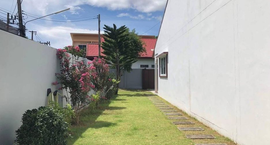 For rent 2 bedrooms house in Mueang Phuket, Phuket