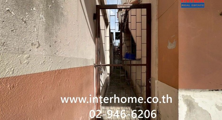 For sale 16 bedrooms apartment in Din Daeng, Bangkok