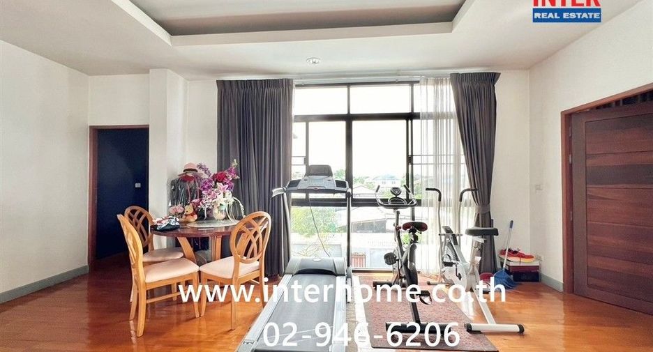 À vendre 4 chambres maison à Thawi Watthana, Bangkok