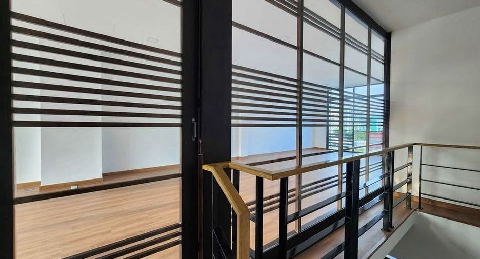 For rent studio townhouse in Prawet, Bangkok