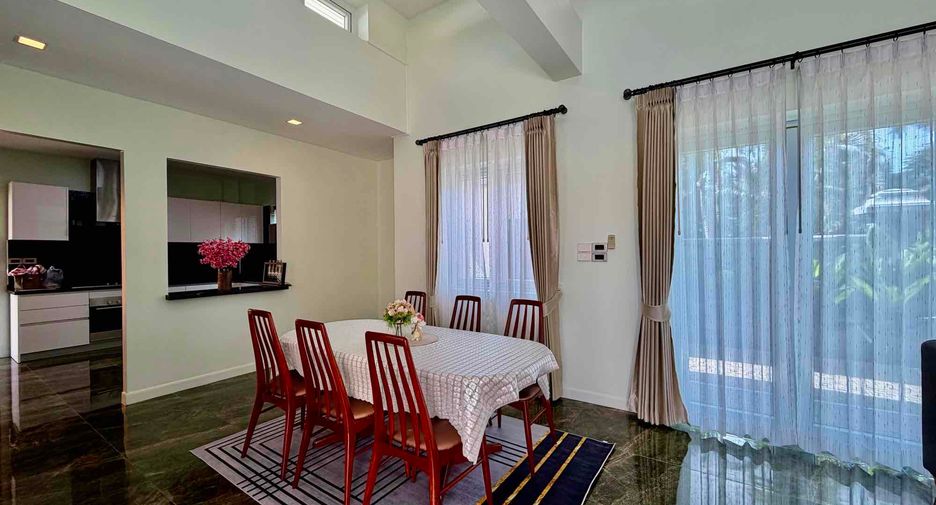 For rent 3 ベッドルーム villa in East Pattaya, Pattaya