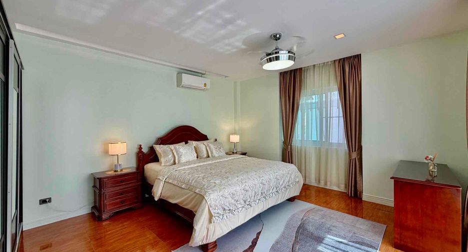 For rent 3 ベッドルーム villa in East Pattaya, Pattaya