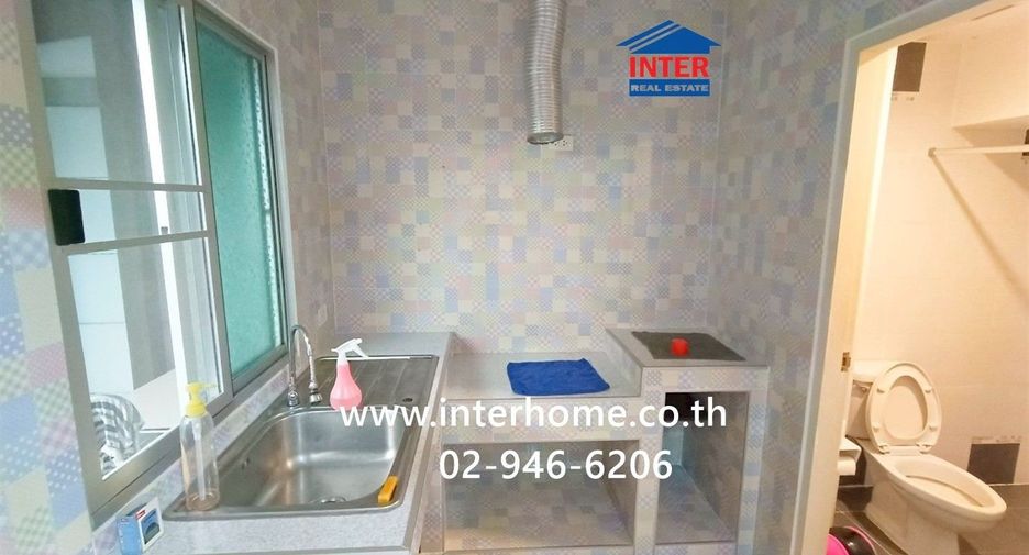 Продажа 3 спальни таунхаус в Bang Kruai, Нонтабури