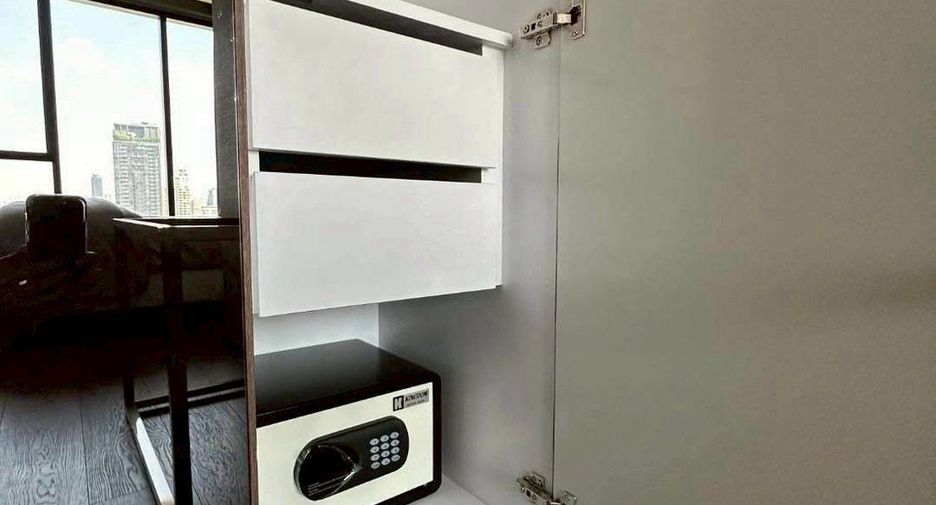 For rent 1 bed condo in Khlong Toei, Bangkok