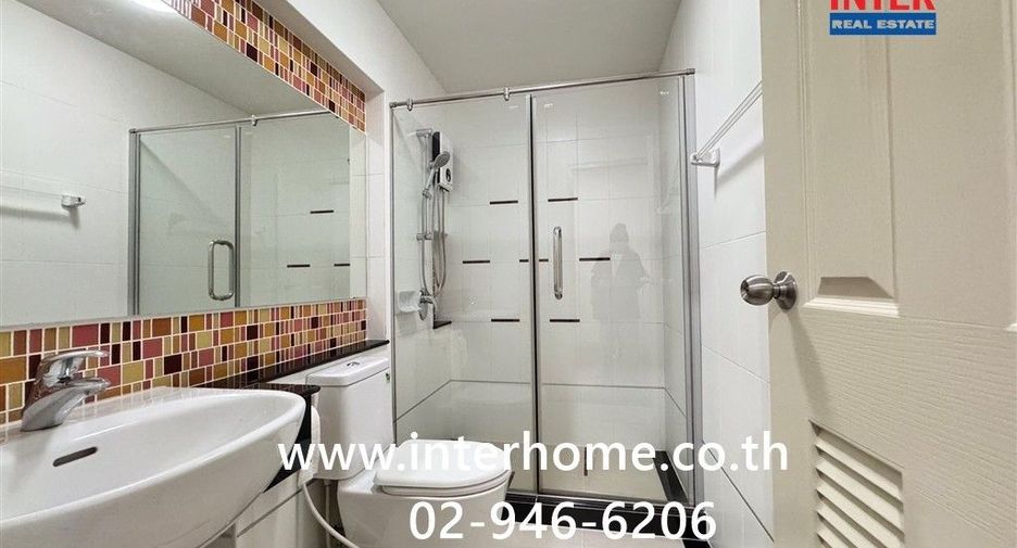 Casa adosada en venta de 3 habitaciones en Lak Si, Bangkok