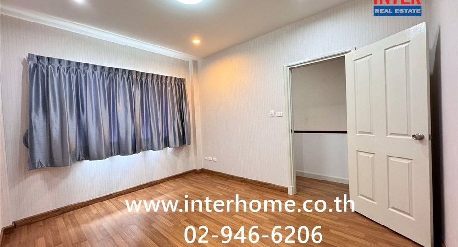 Casa adosada en venta de 3 habitaciones en Lak Si, Bangkok