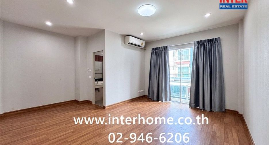Casa adosada en venta de 3 habitaciones en Lak Si, Bangkok