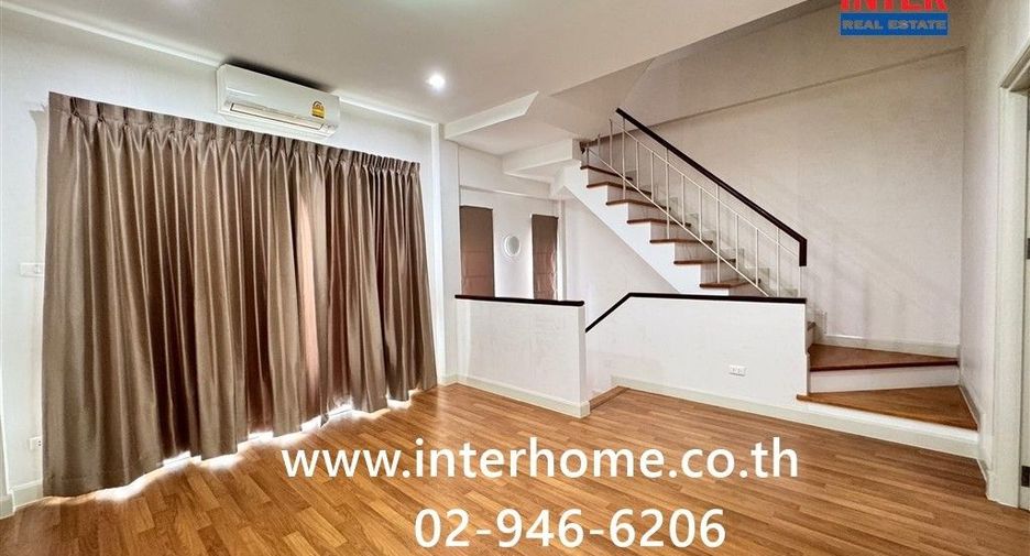 Casa adosada en venta de 3 habitaciones en Lak Si, Bangkok
