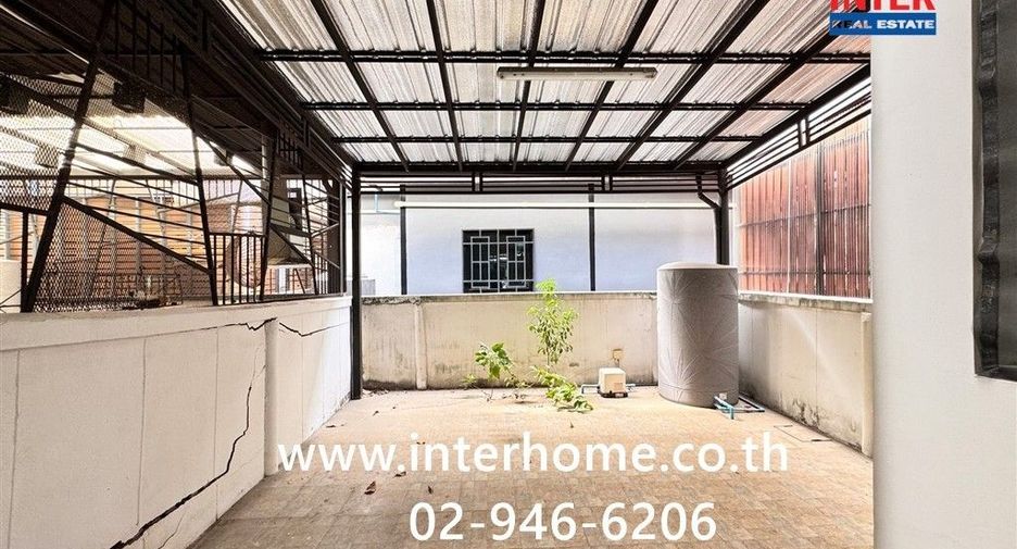 Casa adosada en venta de 3 habitaciones en Lak Si, Bangkok