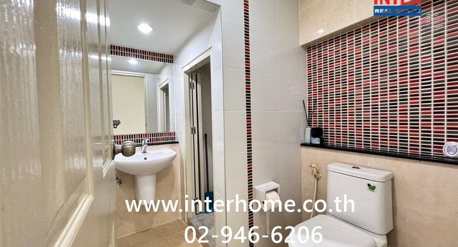Casa adosada en venta de 3 habitaciones en Lak Si, Bangkok
